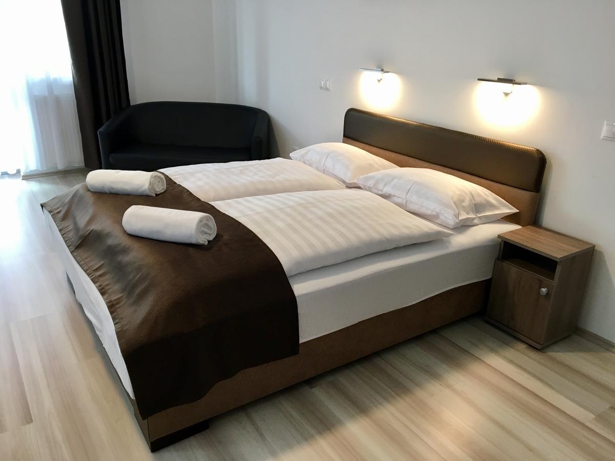 M&F Apartman Egerszalok Exterior photo